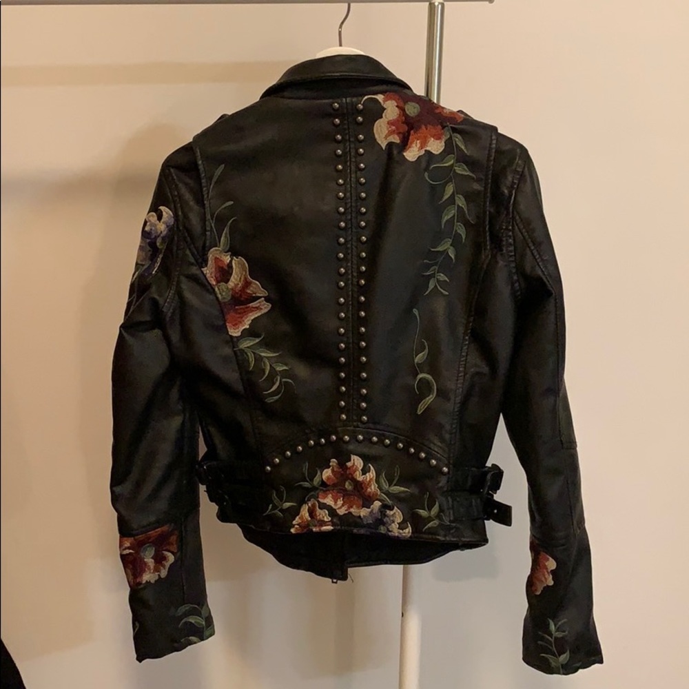 Jacket - Picture 6 of 6
